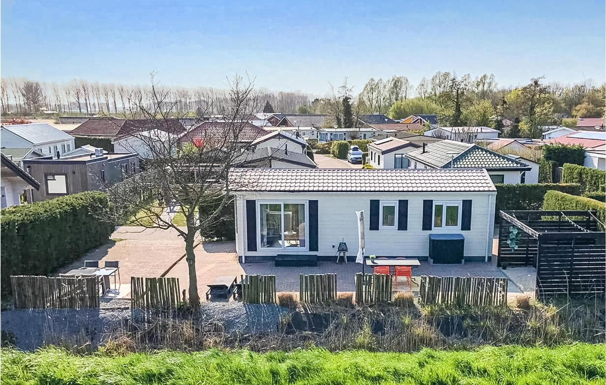 Beautiful Home In Sint-Annaland With Kitchen Exterior foto